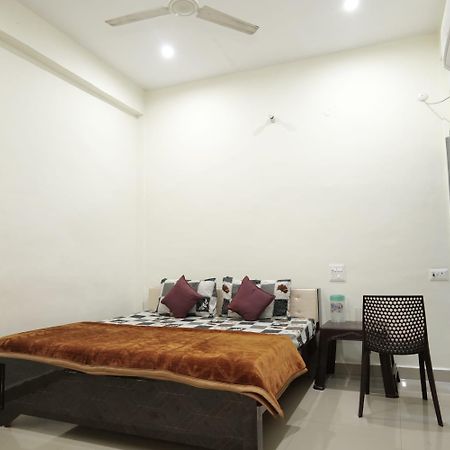 Hotel Jaanvi Орча Екстериор снимка